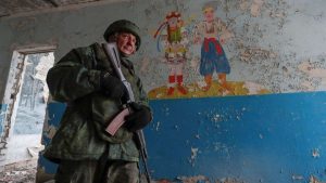 russia-bomb-school-210_hpMain_20220217-1