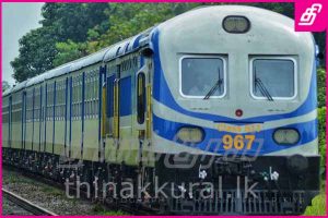 Jaffna-Train-300x200.jpg