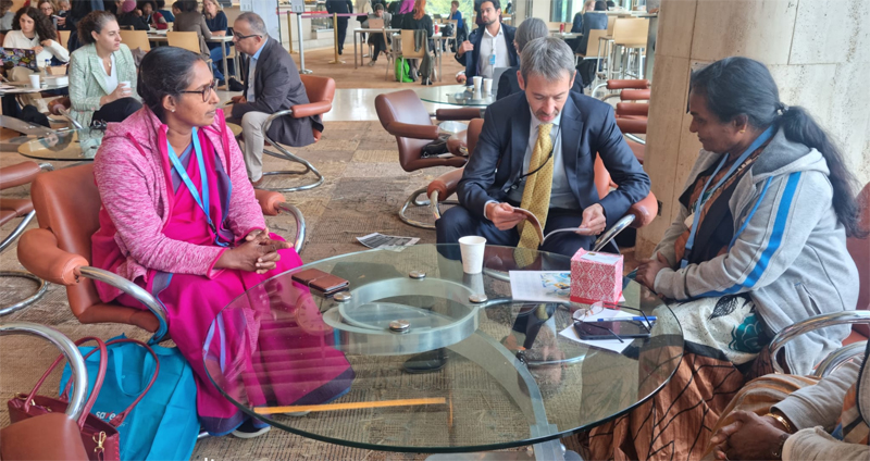 2 வலிந்து காணாமல் ஆக்கப்பட்ட உறவினரின் சங்க பிரதிநிதிகள் பன்னாட்டு தூதுவர்களுடன் சந்திப்பு