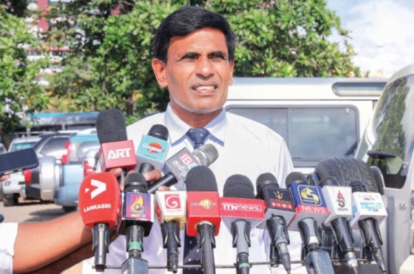 வெளிநாடுகளிலுள்ள குற்றவாளிகளை நாட்டிற்கு அழைத்து வர நடவடிக்கை